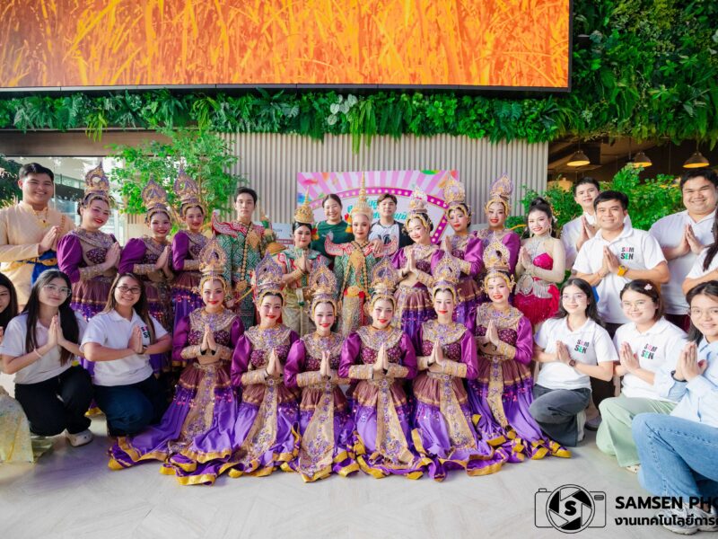 การประกวดร้องเพลงไทยลูกทุ่งพร้อมหางเครื่องระดับมัธยมศึกษา ดาวรุ่งลูกทุ่ง เพชรประกายแสงแห่งเมืองกรุง ประจำปี 2568 🏆ชิงถ้วยพระราชทาน สมเด็จพระนางเจ้าสิริกิติ์ พระบรมราชินีนาถ พระบรมราชชนนีพันปีหลวง วันเสาร์ที่ 20 กันยายน 2568